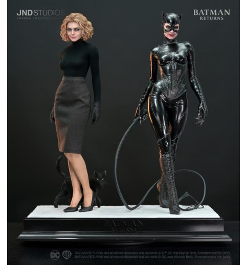 Batman Returns Catwoman (Dual Ver.) 1/3 Scale Statue Batman Returns Catwoman (Dual Ver.) 1/3 Scale Statue