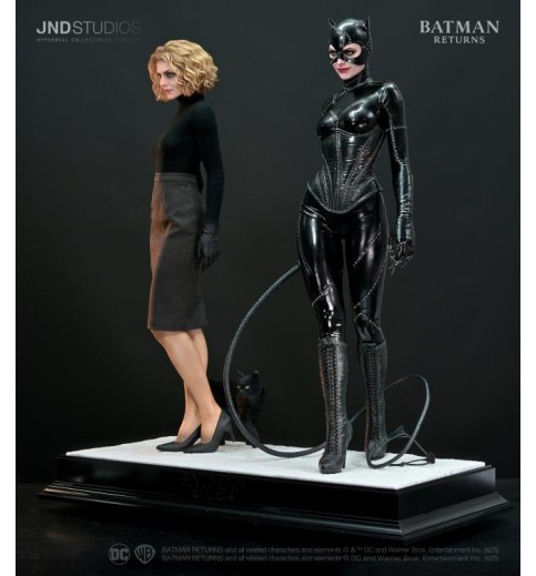 Batman Returns Catwoman (Dual Ver.) 1/3 Scale Statue Batman Returns Catwoman (Dual Ver.) 1/3 Scale Statue