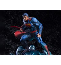 DC Comics Art Respect Superman 1/6 Scale Statue