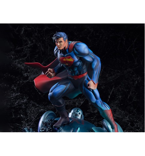 DC Comics Art Respect Superman 1/6 Scale Statue