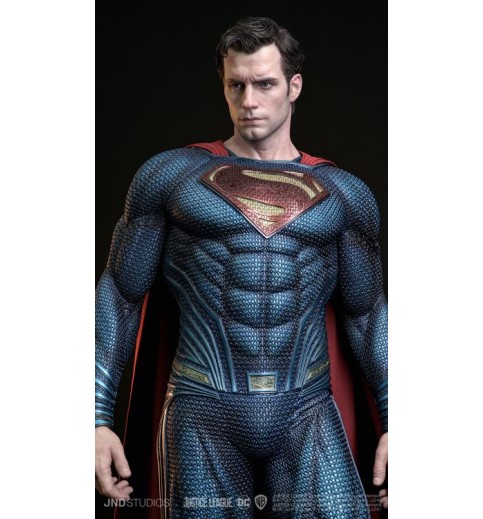 Justice League Hyperreal Platinum Superman (Blue Suit) 1/3 Scale Statue Justice League Hyperreal Platinum Superman (Blue Suit) 1/3 Scale Statue
