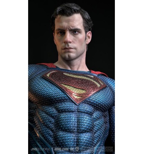 Justice League Hyperreal Platinum Superman (Blue Suit) 1/3 Scale Statue Justice League Hyperreal Platinum Superman (Blue Suit) 1/3 Scale Statue