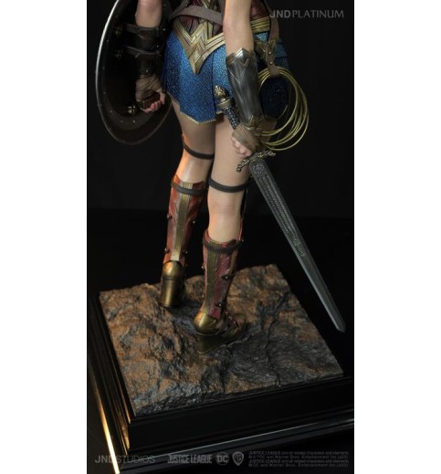 Justice League Hyperreal Platinum Wonder Woman 1/3 Scale Statue Justice League Hyperreal Platinum Wonder Woman 1/3 Scale Statue