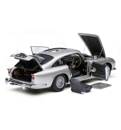 AUTOart Aston Martin DB5 w. Weapons - Goldfinger 1:18 AUTOart Aston Martin DB5 w. Weapons - Goldfinger 1:18