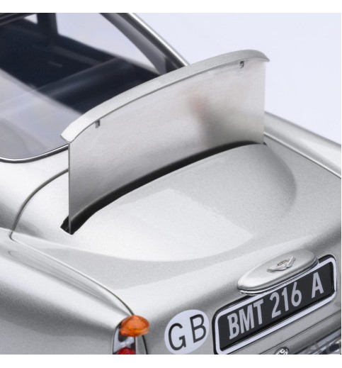 AUTOart Aston Martin DB5 w. Weapons - Goldfinger 1:18 AUTOart Aston Martin DB5 w. Weapons - Goldfinger 1:18