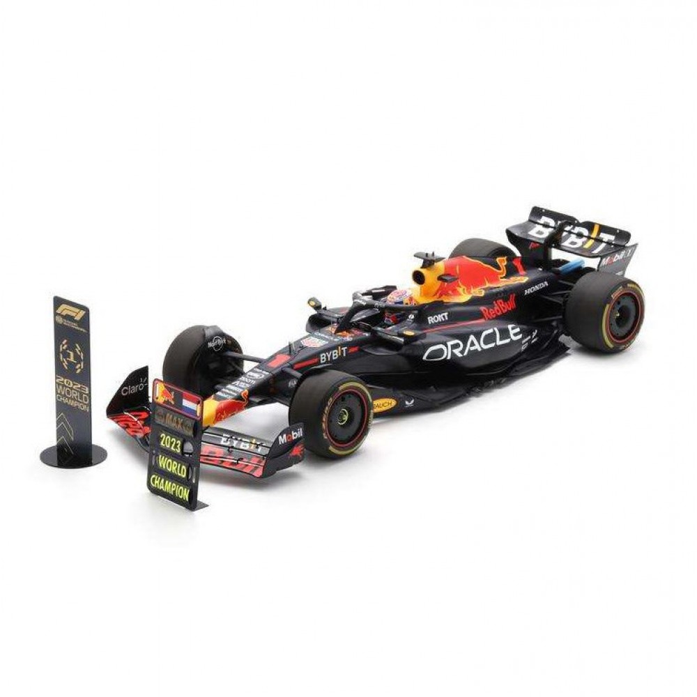 Spark Red Bull RB19 w. Pit Boards - 2023 Qatar Grand Prix Sprint Race - #1 M. Verstappen 1:12 Model Car